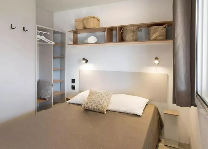 Serenissima Kemp Malcontenta