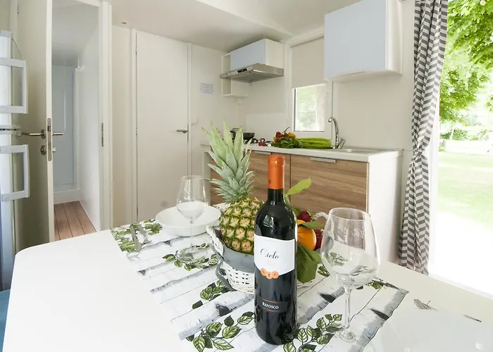 キャンプ場 キャンピング セレニッシマ マルコンテンタ