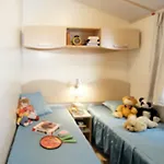 キャンピング セレニッシマ 3*