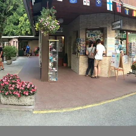 キャンピング セレニッシマ キャンプ場